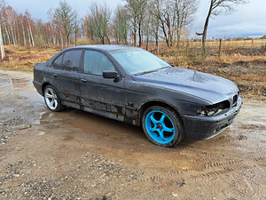 BMW 530d 142kw Manuaal varuosad (2 foto / 3)