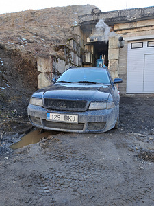 Audi A4 Avant 1.9d 81kw (3 foto / 10)