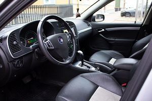 Saab 9-3 1.9 110kW (8 foto / 13)