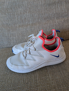 Nike Free TR Ultra Women's Shoes s41 (1 foto / 5)