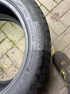 Шины 255/50R19 (3 фото из 4)