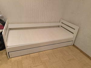 Laste voodi madratsiga (10 foto / 10)