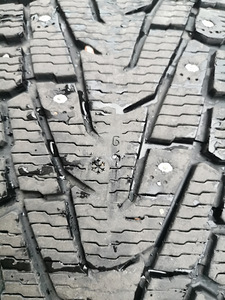 265/45/21 Hakkapeliitta 7 SUV (4 foto / 8)