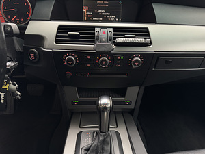 BMW 520d M47 120kW (11 фото из 15)