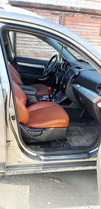 Kia Sorento XM (7 foto / 11)