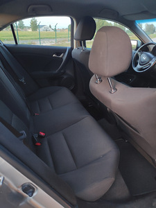 Honda Accord 2008 Elegance 2.0 115 kW (9 foto / 10)