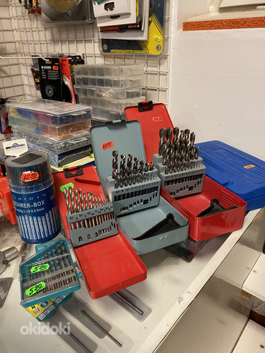 Metallipuuride komplektid.