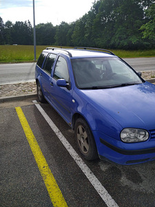 Volkswagen golf 4 (2 foto / 5)