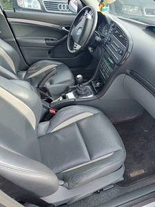 Saab 9-3 (3 фото из 3)