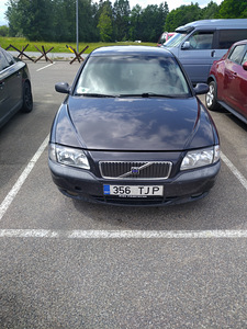 Volvo S80 (3 foto / 5)