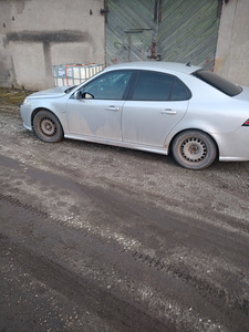 Saab 9-3 (2 foto / 7)
