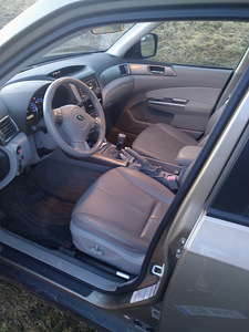 Subaru (5 фото из 7)