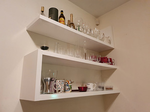Müüa valged seinariiulid (3 foto / 3)