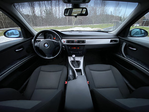 BMW 320i E90 110 кВт (9 фото из 10)