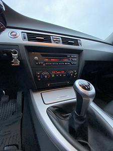 BMW 320i E90 110 кВт (10 фото из 10)