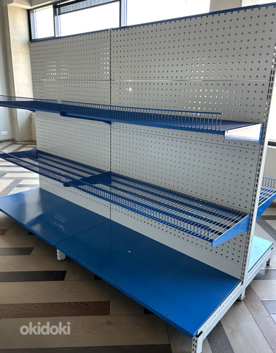 Магазинная мебель, стойки и другое