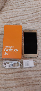 Samsung Galaxy J5 (4 foto / 4)