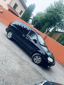 Kia Carnival 2.9d ATM ÜV 11.2024 (9 foto / 9)