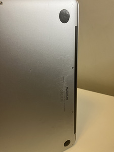Macbook Pro Early 2015 / 2,7GHz / 8GB RAM / SSD (7 foto / 8)