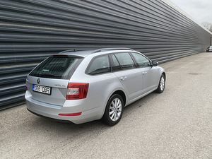 Skoda Octavia 1.6 81kw (4 foto / 6)