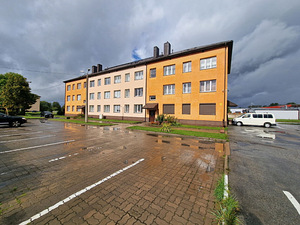Oru tn 11, Kreenholmi, Narva, Ida-Virumaa (11 foto / 12)