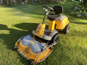 Murutraktor/raider Stiga Park Compact (1 foto / 8)