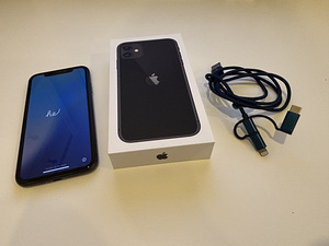 iPhone 11 Черный 64Gb (1 фото из 2)