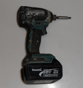 Ударный Шуруповерт Makita DTD153 + Аку 3.0Ah 18v (3 фото из 6)
