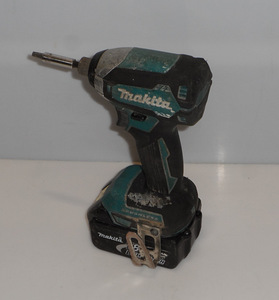 Ударный Шуруповерт Makita DTD153 + Аку 3.0Ah 18v (4 фото из 6)