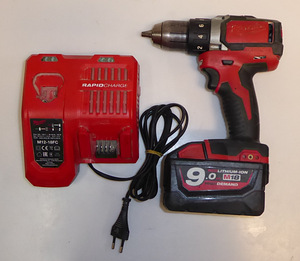 Akutrell Milwaukee M18 BLDD + Aku 9.0Ah + Laadija (2 foto / 6)