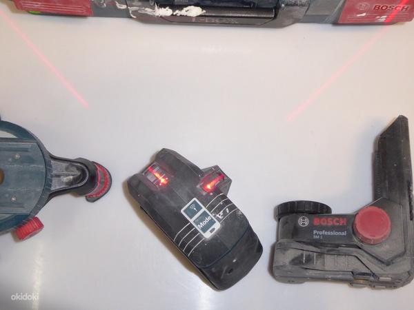 Крестовой лазер Bosch GLL 3-50 + крепления + чемодан (фото #4)