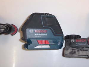 Ristjoonlaser Bosch GLL 3-50 + kinnitus + kohver (5 foto / 8)