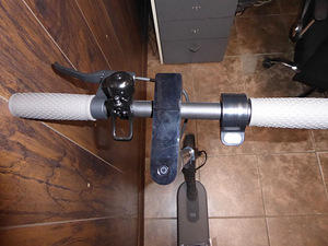 Elektritõukeratas Xiaomi Mi Electric Scooter 1S + Laadija (5 foto / 5)