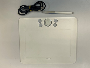 Graafikalaud Bamboo Fun CTE-650 + Pliats + USB (2 foto / 6)