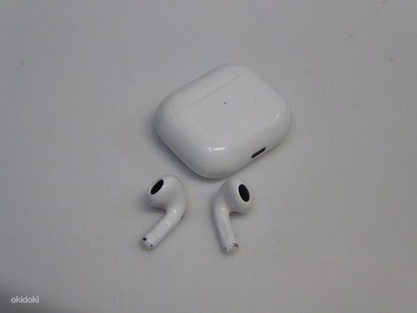 Беспроводные наушники Apple AirPods 3 (фото #6)