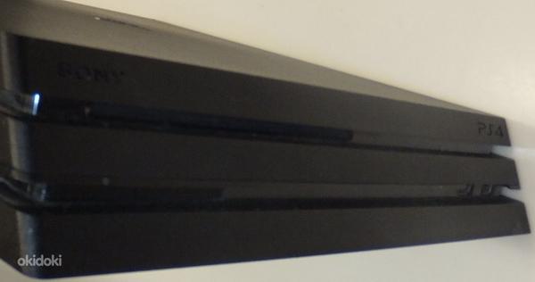 Игровая консоль Sony PlayStation 4 Pro 1TB + пульт + зарядка (фото #6)