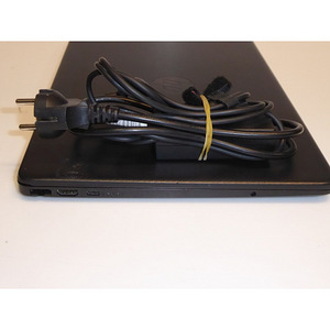 Sülearvuti HP Laptop 15-gw0xxx + Laadija (6 foto / 6)
