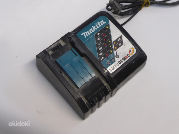 Зарядное устройство Makita DC18RC (фото #8)
