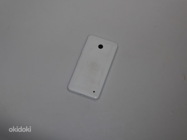 Смартфон Nokia Lumia 630 (фото #3)