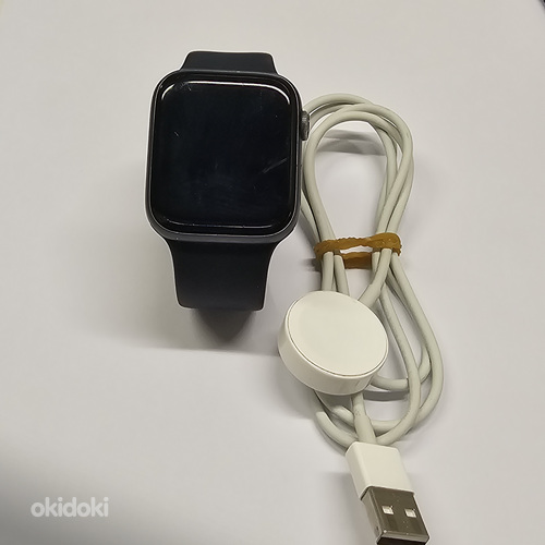 Смарт-часы Apple Watch Series 4 44мм аку 86% + Зарядка (фото #2)