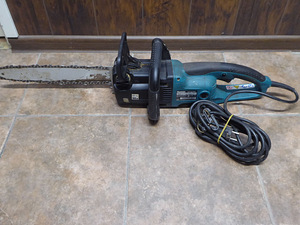 Kettsaag Makita UC3530A (3 foto / 5)