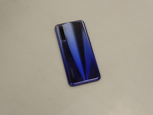 Телефон Realme 6 128 GB (3 фото из 5)