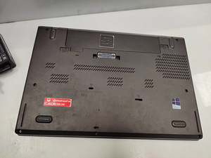 Sülearvuti Thinkpad T460 + Laadija (5 foto / 5)