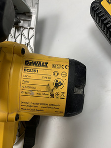 Kettsaag Dewalt DCS391 + aku 2Ah + Laadija (4 foto / 5)