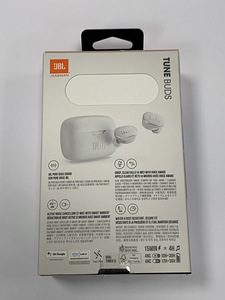 Juhtmevabad kõrvaklapid JBL Tune Buds (6 foto / 6)