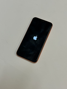Mobiltelefon Iphone XR 128GB (5 foto / 5)