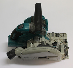 Аккумуляторная циркулярная пила Makita DSP601ZJU + чемодан (3 фото из 5)
