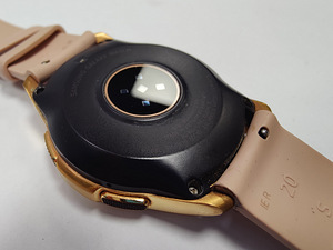 Nutikellad Samsung Galaxy Watch 1Gen 42mm + Laadija (5 foto / 5)