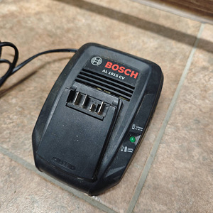 Триммер Bosch EasyGrassCut 18-230 + акку + зарядка (5 фото из 5)