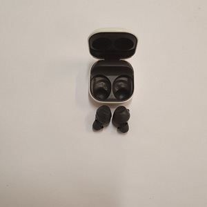 Bluetooth наушники Samsung Galaxy Buds FE (5 фото из 5)